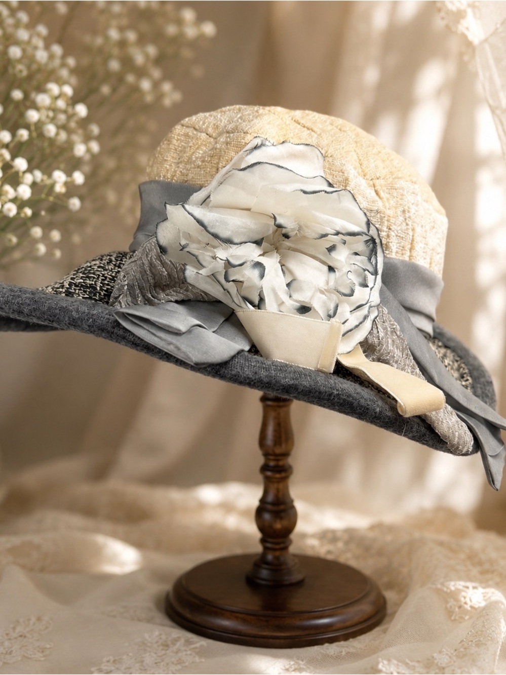 Elegant Women's Two-Tone Wide Brim Floral Accent Hat - Gray & Cream
